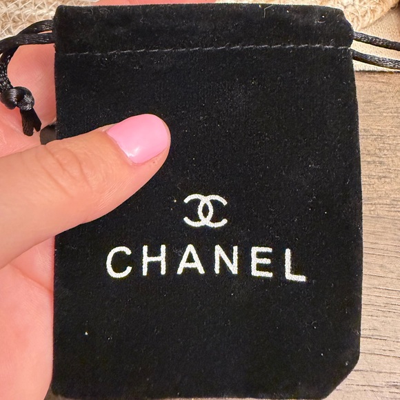 Chanel gold and bronze cc Earrings - Picture 3 of 3